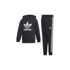 Zestawy dresowe adidas Zestaw z bluzą z kapturem Trefoil. Czarne bluzy chłopięce marki Adidas, z dresówki, z kapturem. Za 279,00 zł.