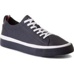 Sneakersy TOMMY HILFIGER - Unlined Low Cut Leather Sneaker FM0FM01627 Midnight 403. Niebieskie sneakersy męskie TOMMY HILFIGER, na co dzień, bez wzorów, ze skóry ekologicznej, bez zapięcia. W wyprzedaży za 309,00 zł.