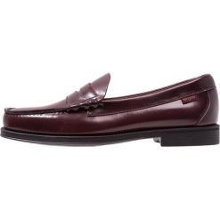 G. H. Bass & Co. WINTER WEEJUN LARSON Półbuty wsuwane wine. Czerwone półbuty męskie marki G. H. Bass & Co., bez wzorów, ze skóry, bez zapięcia. Za 509,00 zł.