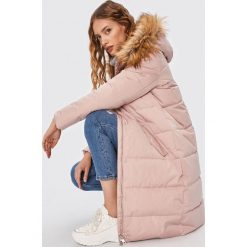 Answear - Kurtka Answear Lab. Różowe kurtki damskie ANSWEAR, s, bez wzorów, z poliesteru. Za 399,90 zł.