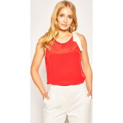 Top Red Valentino TR0AE0J0. Czerwone bluzki damskie Red Valentino, bez wzorów, z jedwabiu, polo, bez rękawów. W wyprzedaży za 759,00 zł.