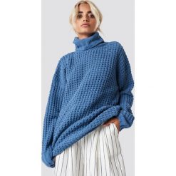 NA-KD Trend Gruby sweter oversize - Blue. Niebieskie swetry damskie marki NA-KD Trend, bez wzorów, z poliesteru, bez rękawów, bez kaptura. Za 161,95 zł.