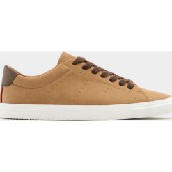 Tenisówki męskie: Tenisówki basic w kolorze camel