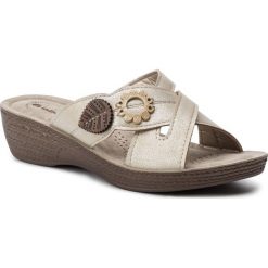 Klapki INBLU - GLBKOO06 Beige. Żółte klapki damskie Inblu, bez wzorów, ze skóry ekologicznej, bez obcasa, na obcasie. Za 69,99 zł.