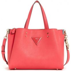 Guess torebka HWVG66 40060 różowa. Różowe torebki klasyczne damskie Guess, z aplikacjami, na ramię, bez dodatków. W wyprzedaży za 481,00 zł.