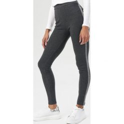 Ciemnoszare Legginsy Corraene. Szare legginsy damskie Born2be, xl, bez wzorów. Za 59,99 zł.