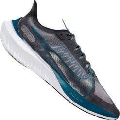 Szare Buty Nike Zoom Gravity M BQ3202-002. Szare buty sportowe męskie Nike, z tkaniny, bez zapięcia, do biegania, nike zoom. W wyprzedaży za 459,00 zł.