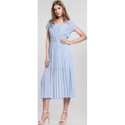 Niebieska Sukienka Mindful. Niebieskie sukienki damskie other, s, bez wzorów, eleganckie, bez kołnierzyka, bez rękawów, maxi. Za 109,99 zł.