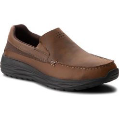 Półbuty SKECHERS - Ortego 65620/CDB Dark Brown. Pomarańczowe półbuty męskie Skechers, na co dzień, bez wzorów, ze skóry, bez zapięcia. W wyprzedaży za 239,00 zł.