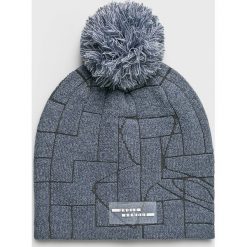 Under Armour - Czapka. Niebieskie czapki damskie marki Under Armour, na zimę, z dzianiny. W wyprzedaży za 79,90 zł.