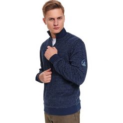 Bluza ze stójką rozpinana. Bluzy męskie Top Secret, na wiosnę, xxl, z aplikacjami, z bawełny, ze stójką, bez rękawów, bez kaptura. W wyprzedaży za 69,99 zł.