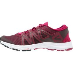 Salomon CROSSAMPHIBIAN SWIFT Obuwie do sportów wodnych fig/white/sangria. Białe buty sportowe damskie marki Salomon, z gumy, żeglarskie. Za 439,00 zł.