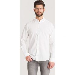 KOSZULA HANJO Joop! Jeans. Białe koszule męskie JOOP! Jeans, xl, z aplikacjami, z bawełny, z włoskim kołnierzykiem, bez rękawów. Za 369,00 zł.