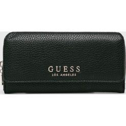 Guess Jeans - Portfel. Czarne portfele damskie Guess Jeans, z jeansu. W wyprzedaży za 219,90 zł.