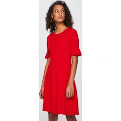 Tommy Hilfiger - Sukienka. Niebieskie sukienki damskie TOMMY HILFIGER, na co dzień, s, bez wzorów, z bawełny, casualowe, z okrągłym kołnierzem, z krótkim rękawem, krótkie, mini, rozkloszowane. W wyprzedaży za 449,90 zł.