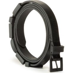 Pasek Damski DIESEL - B-Bogo X06542 PR227 T8013. Czarne paski damskie Diesel, w paski, ze skóry. W wyprzedaży za 279,00 zł.