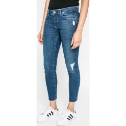 SH - Jeansy. Niebieskie jeansy damskie SH. W wyprzedaży za 69,90 zł.