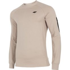 Bluza męska BLM209 - beż. Szare bluzy męskie 4f, m, bez wzorów, z dzianiny, klasyczne, z klasycznym kołnierzykiem, bez rękawów, bez kaptura. W wyprzedaży za 99,99 zł.