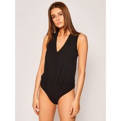 Body Liu Jo FA0318 T5523. Czarne bluzki damskie Liu Jo, bez wzorów, z elastanu, bez kołnierzyka, bez rękawów. W wyprzedaży za 379,00 zł.