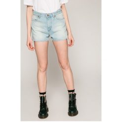 Wrangler - Szorty. Niebieskie szorty jeansowe damskie marki Wrangler, s, casualowe, z podwyższonym stanem. W wyprzedaży za 199,90 zł.