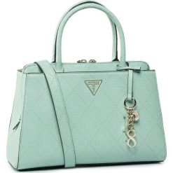 Torebka GUESS - Maddy (VD) HWVD72 91060 AQUA. Zielone torebki klasyczne damskie Guess, z aplikacjami, ze skóry ekologicznej, klasyczne, duże, zdobione, bez dodatków. W wyprzedaży za 559,00 zł.