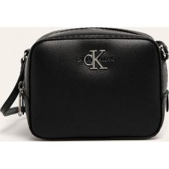 Calvin Klein Jeans - Torebka. Czerwone listonoszki damskie Calvin Klein Jeans, w paski, z jeansu, na ramię, małe, bez dodatków. Za 359,90 zł.