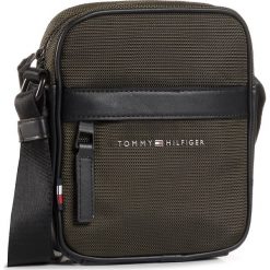 Saszetka TOMMY HILFIGER - Elevated Nylon Mini Reporter AM0AM06472 MSH. Zielone torby męskie skórzane TOMMY HILFIGER, bez wzorów, z nylonu, młodzieżowe. Za 349,00 zł.