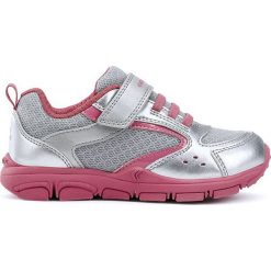 Sneakersy "Torque" w kolorze srebrnym. Szare trampki dziewczęce geox kids, bez wzorów, bez zapięcia. W wyprzedaży za 114,95 zł.