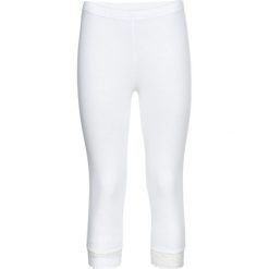 Legginsy rybaczki do spania z koronką bonprix biały. Legginsy damskie bonprix. Za 32,99 zł.