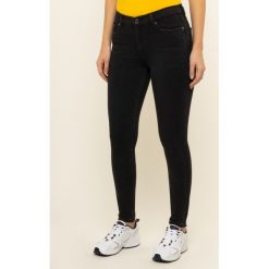 Jeansy Skinny Fit Tommy Jeans Nora DW0DW07729. Czarne jeansy damskie Tommy Jeans. Za 579,00 zł.