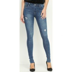 Ciemnoniebieskie Jeansy Ripe. Szare jeansy damskie z wysokim stanem marki Born2be. Za 89,99 zł.