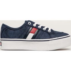 Tommy Jeans - Tenisówki. Niebieskie trampki i tenisówki damskie Tommy Jeans, bez wzorów, z jeansu, na sznurówki. Za 399,90 zł.