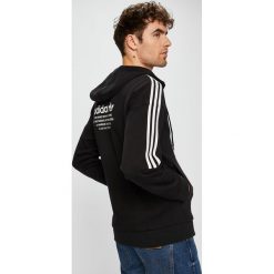 Adidas Originals - Bluza. Czarne bluzy męskie marki adidas Originals, xl, z nadrukiem, z bawełny, z kapturem. W wyprzedaży za 269,90 zł.