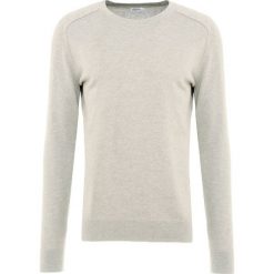 Filippa K Sweter light crocodile melange. Zielone swetry klasyczne męskie Filippa K, m, z bawełny. Za 529,00 zł.