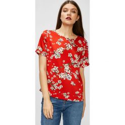 Jacqueline de Yong - Top. Czerwone topy damskie marki Jacqueline de Yong, s, z poliesteru, z okrągłym kołnierzem. W wyprzedaży za 34,90 zł.