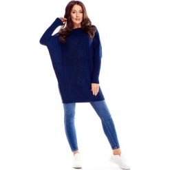 Długi oversize'owy sweter granatowy. Niebieskie swetry damskie Tagless, s, bez wzorów, z wełny, z długim rękawem, długie, bez kaptura. Za 148,80 zł.