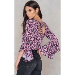 Bluzki damskie: NA-KD Boho Bluzka z dekoltem V – Purple
