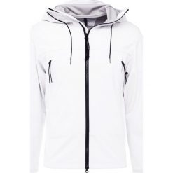 C.P. Company SOFTSHELL HOODED GOGGLES Kurtka wiosenna offwhite. Białe kurtki softshell męskie marki C.P. Company, m, z elastanu. W wyprzedaży za 785,40 zł.
