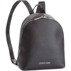 Plecak CALVIN KLEIN - Snap Sml Backpack K60K604804 001. Czarne plecaki damskie Calvin Klein, ze skóry ekologicznej, eleganckie. Za 549,00 zł.