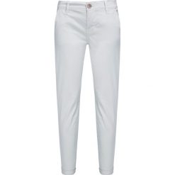 Spodnie J BRAND ALEX MID RISE Biały. Białe chinosy damskie marki J Brand, s, z tkaniny. Za 425,00 zł.