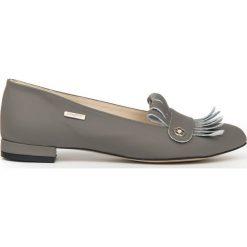Matowe balerinki z frędzlami - skóra naturalna - model 046 - kolor szary matowy. Szare baleriny damskie Zapato, bez wzorów, z jeansu, klasyczne, bez obcasa, na obcasie. Za 309,00 zł.