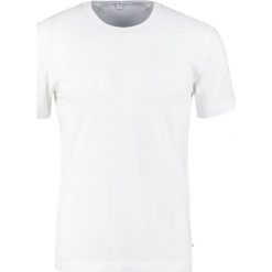 James Perse CREW LIGHTWEIGHT Tshirt basic white. Białe koszulki męskie marki James Perse, xxl, bez wzorów, z bawełny, bez kołnierzyka, bez rękawów. Za 379,00 zł.
