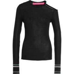 Swetry klasyczne damskie: 81hours Studio RIBBED SHOULDEROFF CONTRAST DETAIL Sweter black