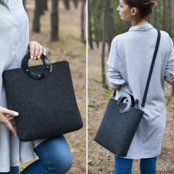 Torebka - Minimalistyczna grafitowa - plexi midi. Szare torebki klasyczne damskie marki Pakamera, bez wzorów, bez dodatków. Za 129,00 zł.