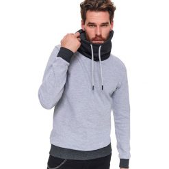 Bluza z golfem. Szare bluzy męskie Top Secret, na wiosnę, m, bez wzorów, klasyczne, z golfem, bez rękawów, bez kaptura. W wyprzedaży za 64,99 zł.