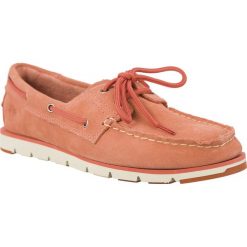 Timberland różowe Camden Falls Suede Crabapple. Różowe półbuty damskie Timberland, bez wzorów, z gumy, eleganckie, bez obcasa, bez zapięcia. W wyprzedaży za 489,00 zł.