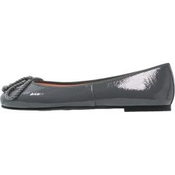 Baleriny damskie lakierowane: Pretty Ballerinas IPNOTIC Baleriny apati