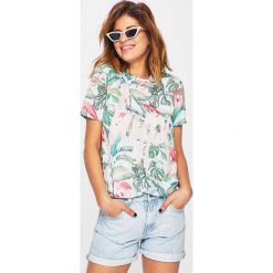 Hype - Top. Zielone bluzki damskie Hype, s, bez wzorów, z elastanu, z okrągłym kołnierzem, z krótkim rękawem. Za 129,90 zł.