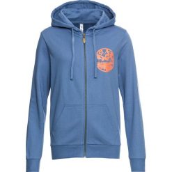 Bluza z kapturem i nadrukiem bonprix niebieski dżins z nadrukiem. Niebieskie bluzy damskie bonprix, z nadrukiem, bez rękawów, z kapturem. Za 79,99 zł.