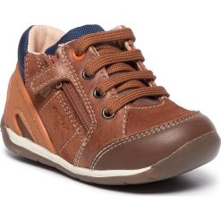 Sneakersy GEOX - B Each B.B B940BB 022CL C6427 Lt Brown/Lt Orange. Pomarańczowe trampki chłopięce Geox, bez wzorów, ze skóry, na sznurówki. W wyprzedaży za 189,00 zł.